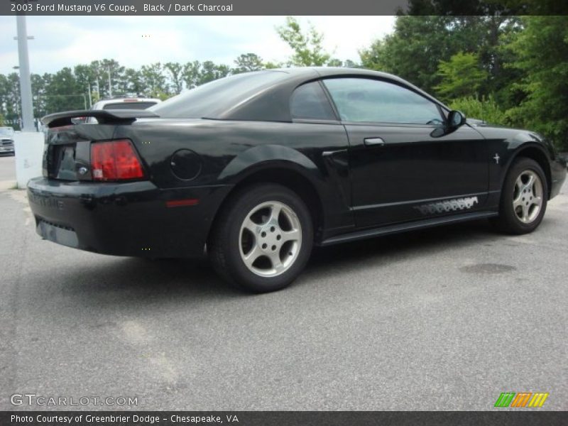 Black / Dark Charcoal 2003 Ford Mustang V6 Coupe