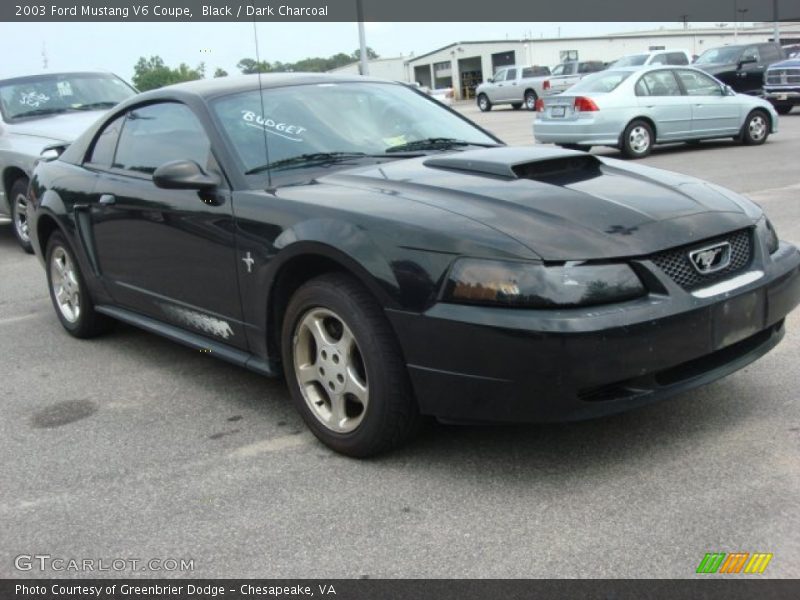 Black / Dark Charcoal 2003 Ford Mustang V6 Coupe