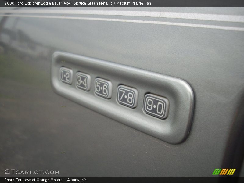 Spruce Green Metallic / Medium Prairie Tan 2000 Ford Explorer Eddie Bauer 4x4