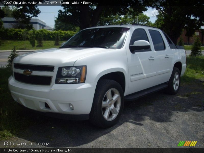 Summit White / Ebony 2007 Chevrolet Avalanche LTZ 4WD