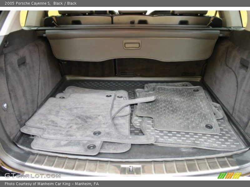 Black / Black 2005 Porsche Cayenne S