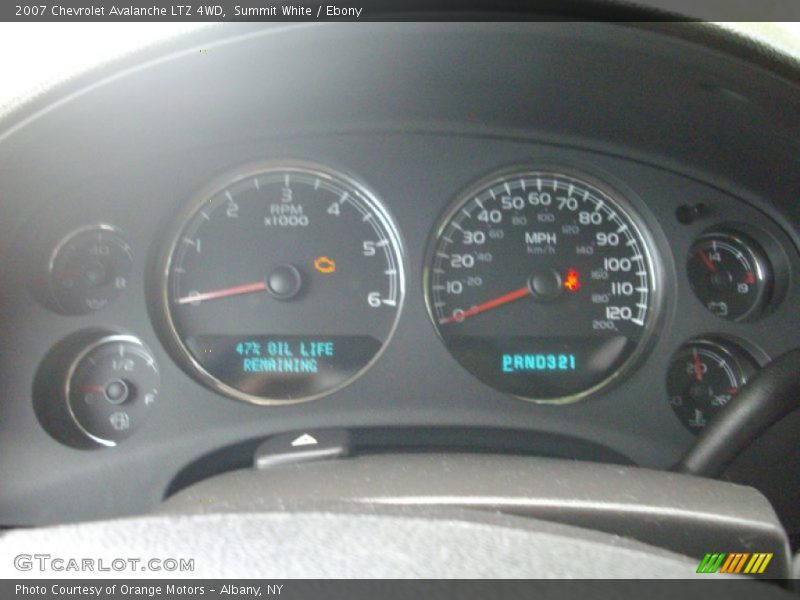 Summit White / Ebony 2007 Chevrolet Avalanche LTZ 4WD