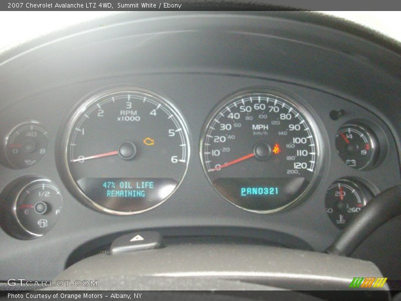 Summit White / Ebony 2007 Chevrolet Avalanche LTZ 4WD