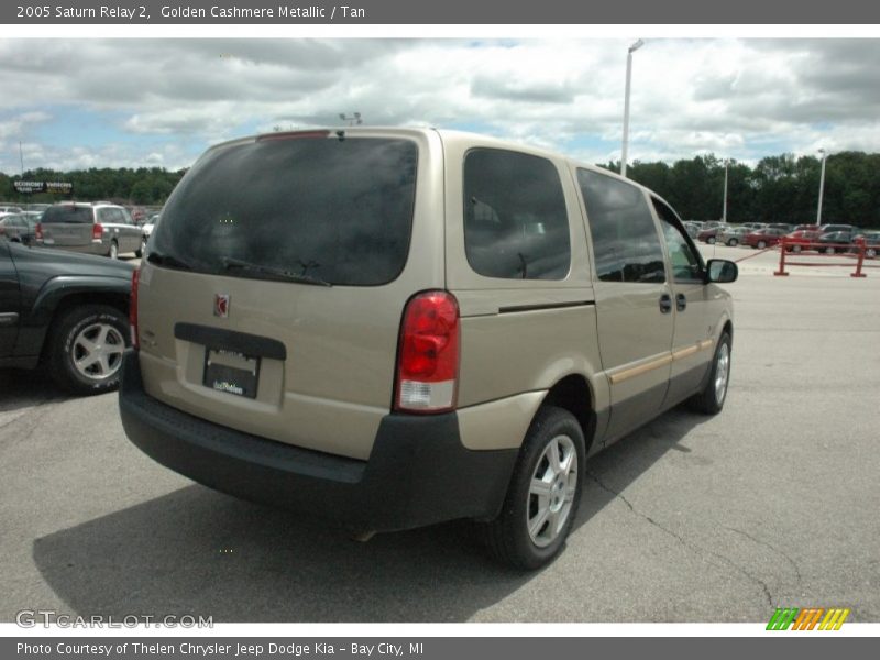 Golden Cashmere Metallic / Tan 2005 Saturn Relay 2