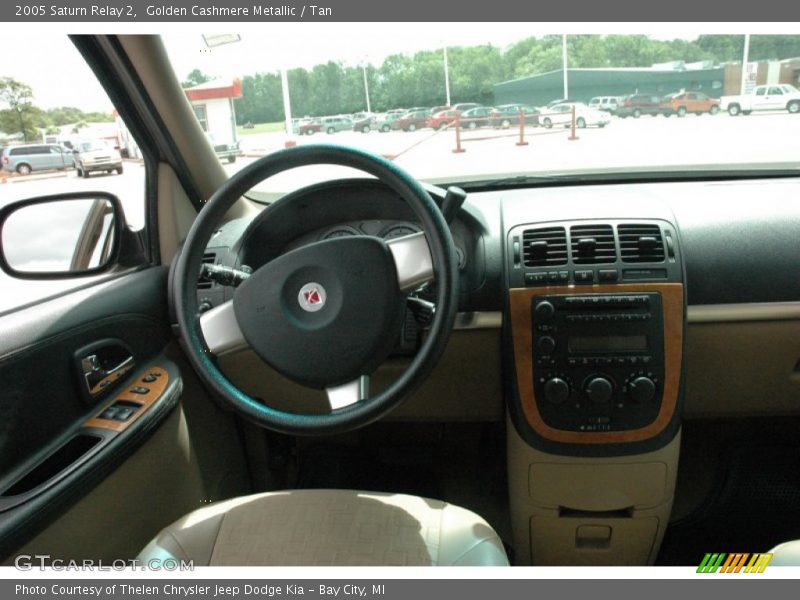Golden Cashmere Metallic / Tan 2005 Saturn Relay 2