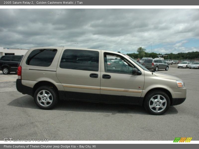 Golden Cashmere Metallic / Tan 2005 Saturn Relay 2