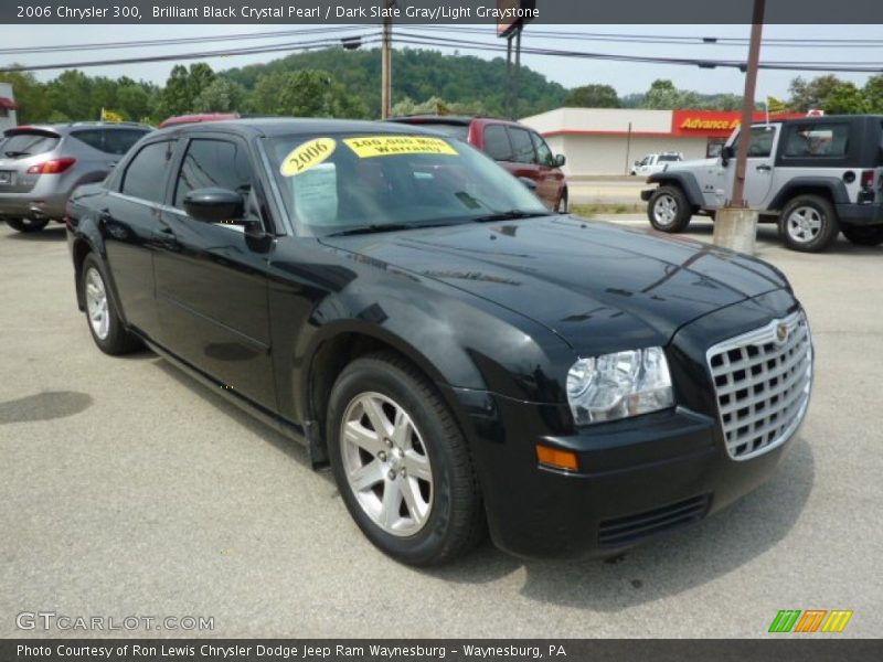 Brilliant Black Crystal Pearl / Dark Slate Gray/Light Graystone 2006 Chrysler 300