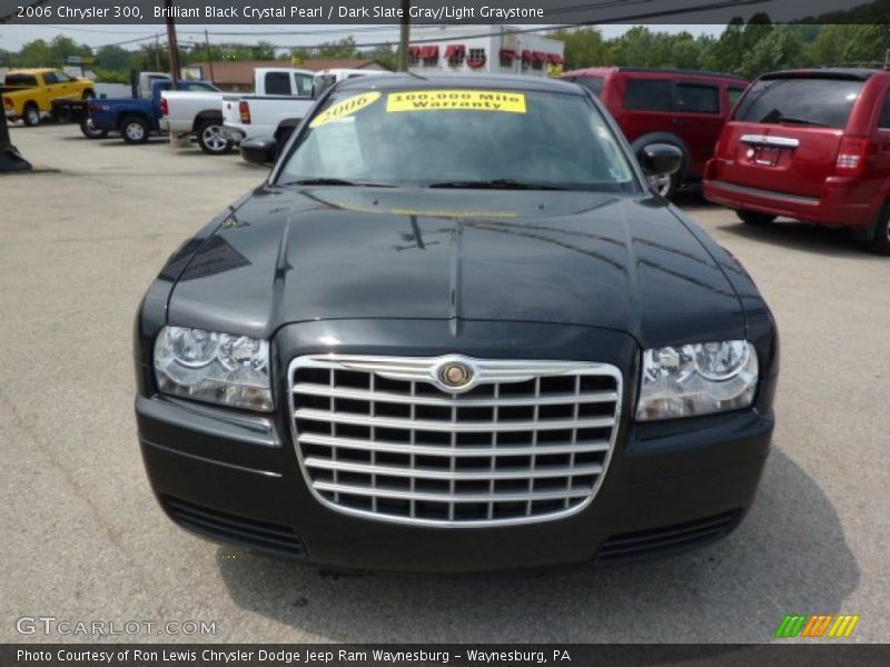 Brilliant Black Crystal Pearl / Dark Slate Gray/Light Graystone 2006 Chrysler 300