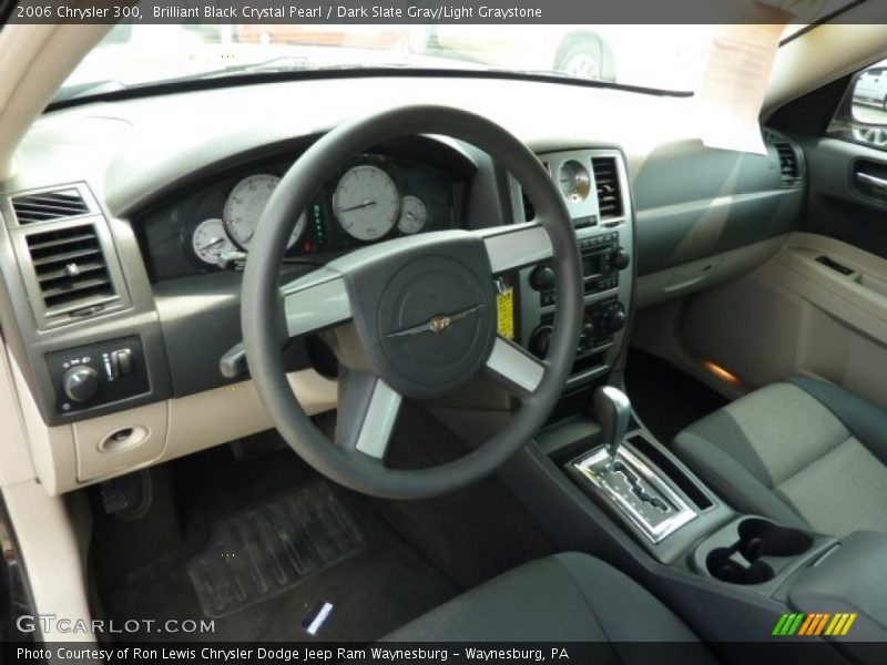 Brilliant Black Crystal Pearl / Dark Slate Gray/Light Graystone 2006 Chrysler 300