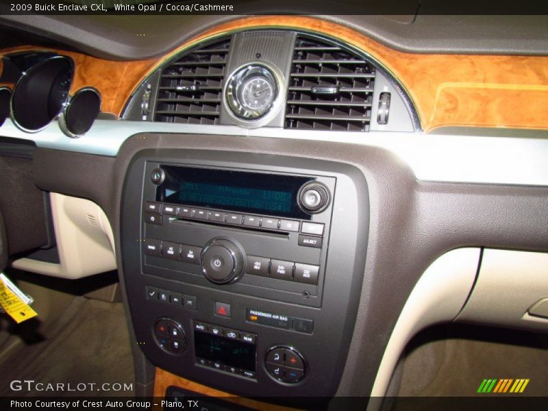 White Opal / Cocoa/Cashmere 2009 Buick Enclave CXL