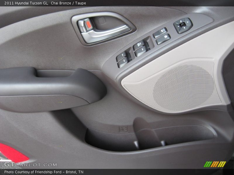 Chai Bronze / Taupe 2011 Hyundai Tucson GL