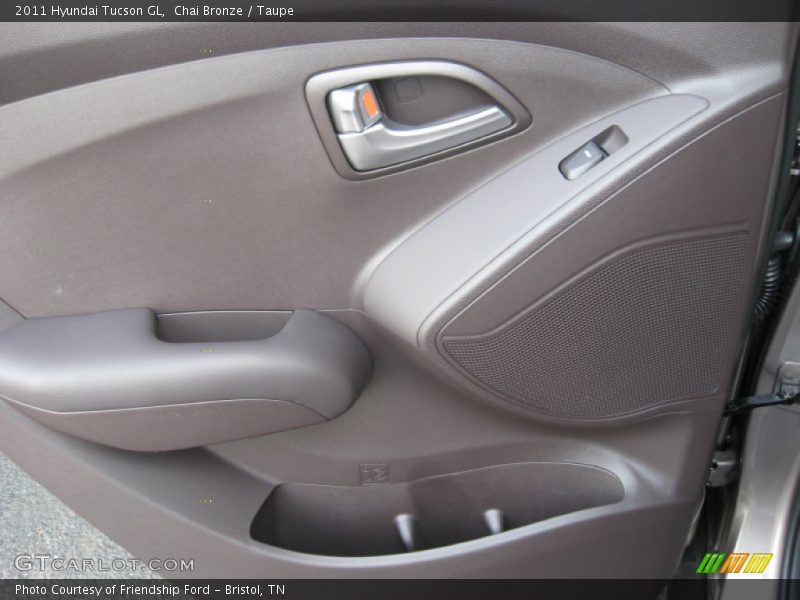 Chai Bronze / Taupe 2011 Hyundai Tucson GL