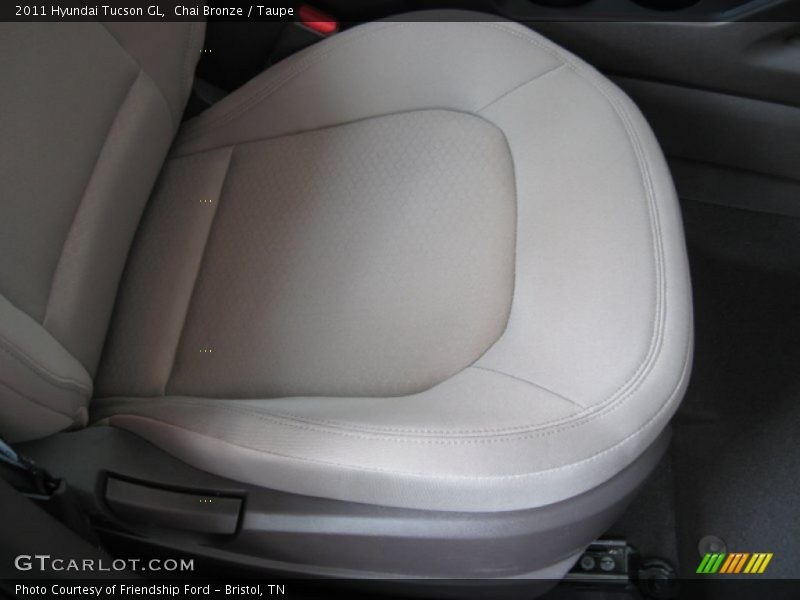 Chai Bronze / Taupe 2011 Hyundai Tucson GL