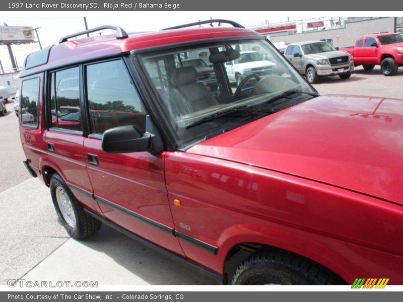 Rioja Red / Bahama Beige 1997 Land Rover Discovery SD