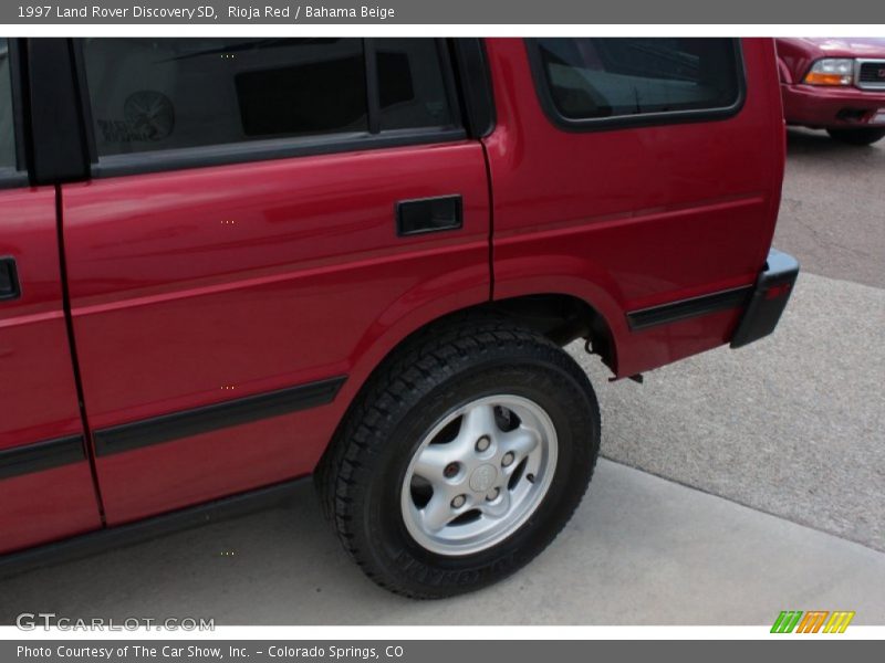 Rioja Red / Bahama Beige 1997 Land Rover Discovery SD