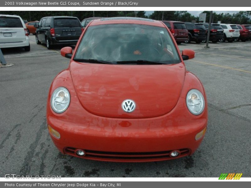 Sundown Orange / Black/Grey 2003 Volkswagen New Beetle GLS Coupe