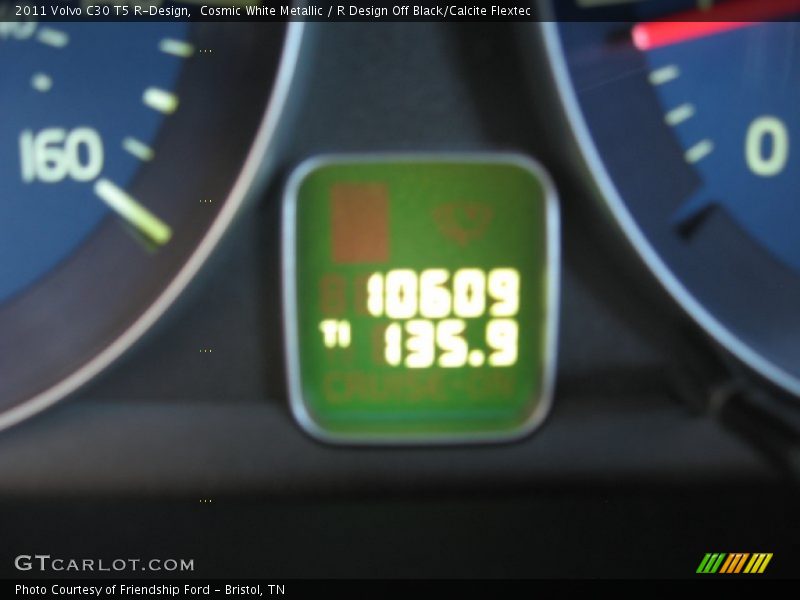 Cosmic White Metallic / R Design Off Black/Calcite Flextec 2011 Volvo C30 T5 R-Design