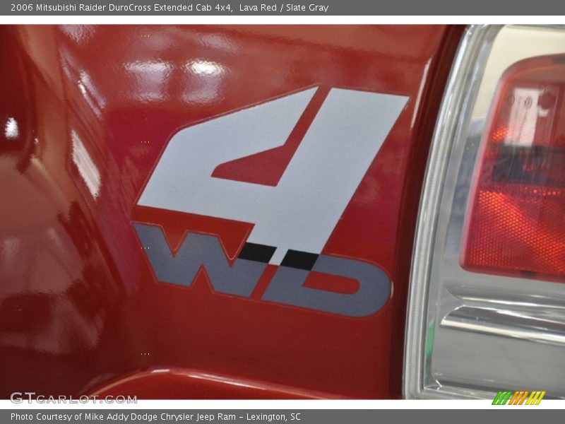  2006 Raider DuroCross Extended Cab 4x4 Logo