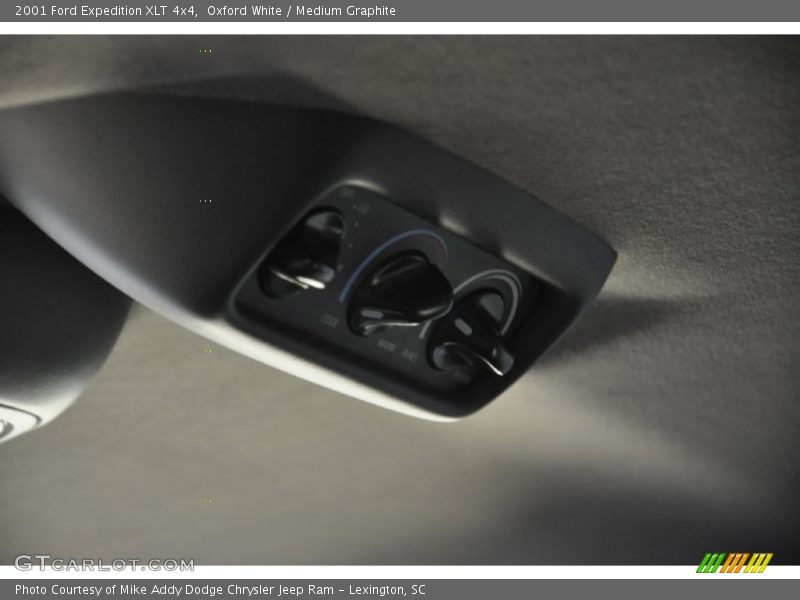 Oxford White / Medium Graphite 2001 Ford Expedition XLT 4x4