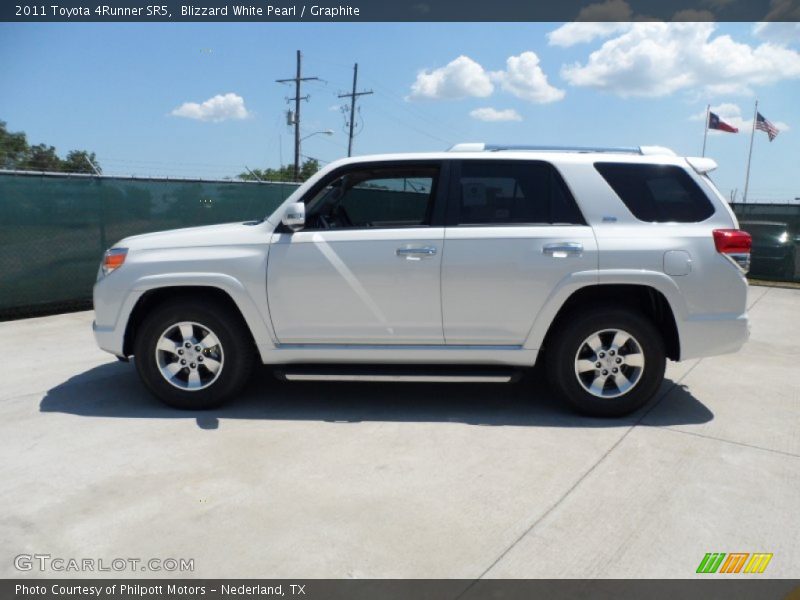 Blizzard White Pearl / Graphite 2011 Toyota 4Runner SR5