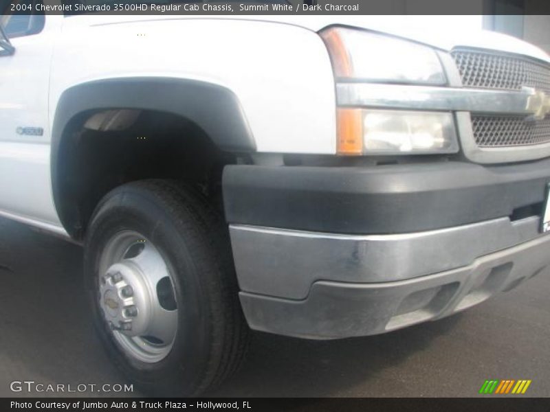 Summit White / Dark Charcoal 2004 Chevrolet Silverado 3500HD Regular Cab Chassis