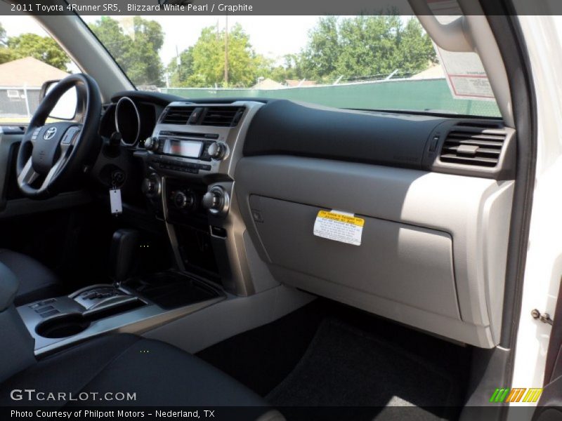 Blizzard White Pearl / Graphite 2011 Toyota 4Runner SR5