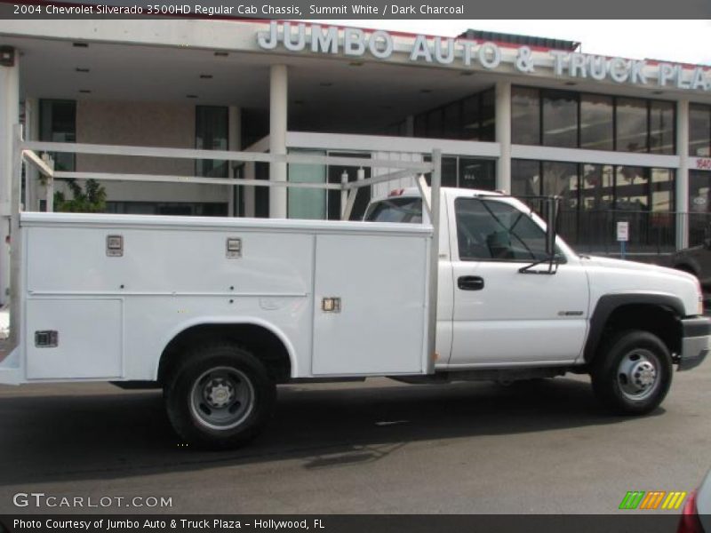 Summit White / Dark Charcoal 2004 Chevrolet Silverado 3500HD Regular Cab Chassis