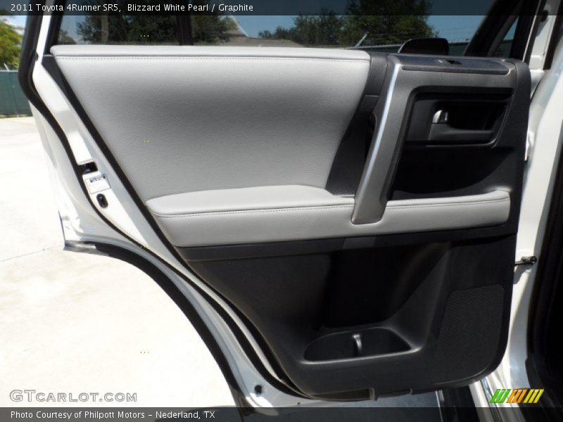 Blizzard White Pearl / Graphite 2011 Toyota 4Runner SR5