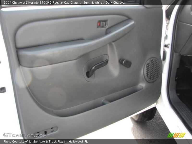 Summit White / Dark Charcoal 2004 Chevrolet Silverado 3500HD Regular Cab Chassis