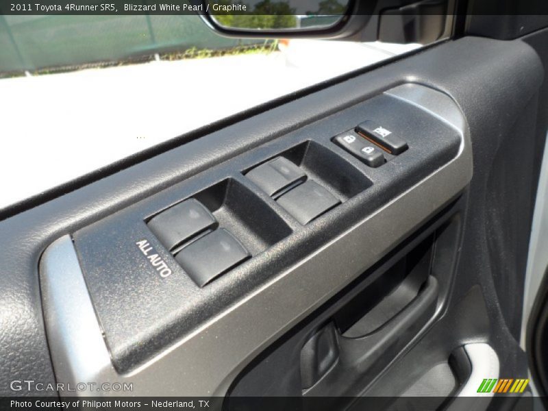 Blizzard White Pearl / Graphite 2011 Toyota 4Runner SR5