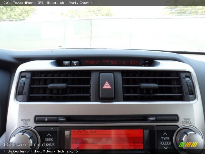 Blizzard White Pearl / Graphite 2011 Toyota 4Runner SR5