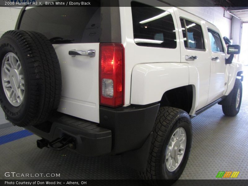 Birch White / Ebony Black 2008 Hummer H3 X