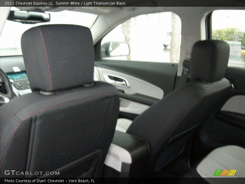 Summit White / Light Titanium/Jet Black 2011 Chevrolet Equinox LS