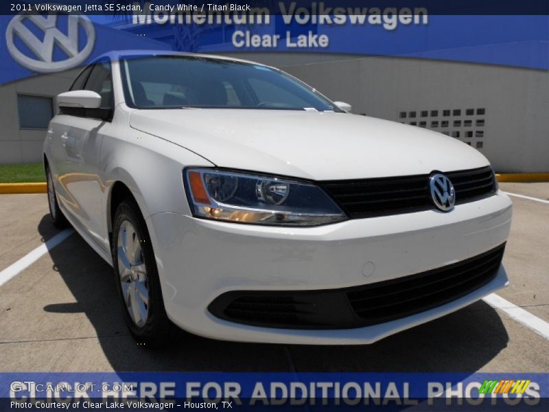 Candy White / Titan Black 2011 Volkswagen Jetta SE Sedan