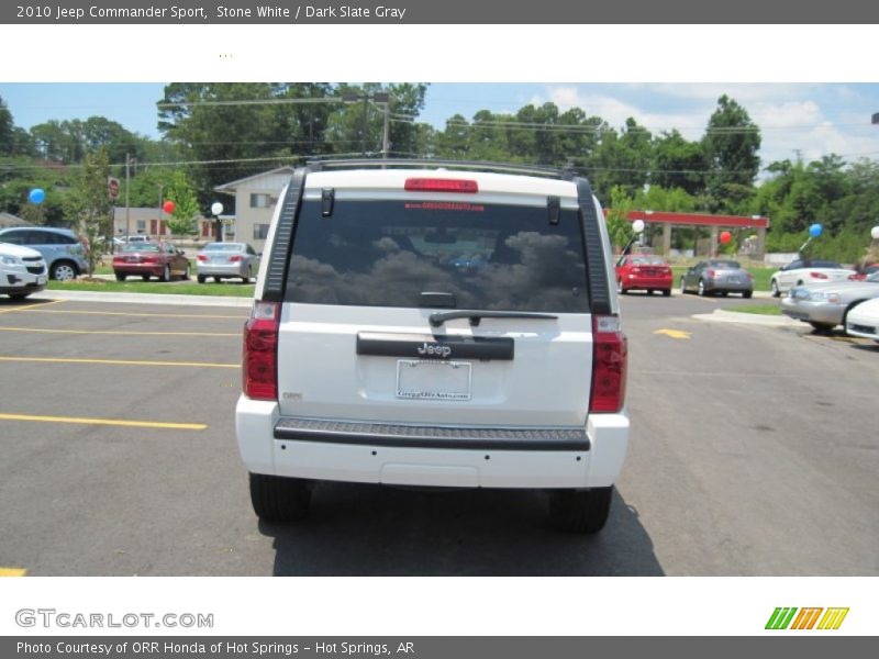 Stone White / Dark Slate Gray 2010 Jeep Commander Sport