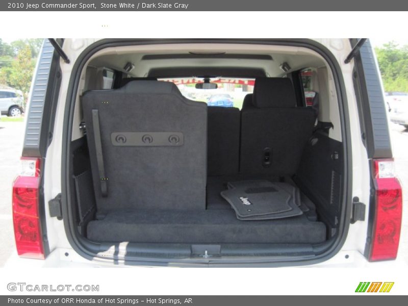 Stone White / Dark Slate Gray 2010 Jeep Commander Sport