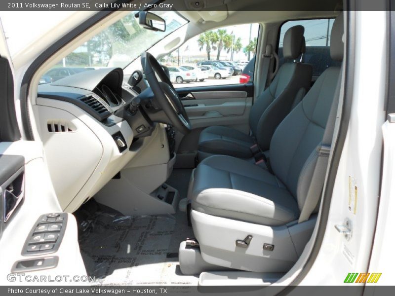 Calla Lily White / Aero Gray 2011 Volkswagen Routan SE