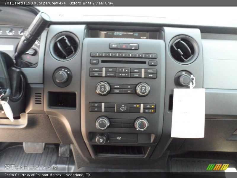 Oxford White / Steel Gray 2011 Ford F150 XL SuperCrew 4x4
