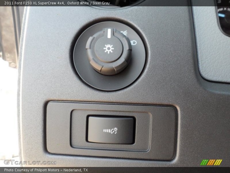 Oxford White / Steel Gray 2011 Ford F150 XL SuperCrew 4x4