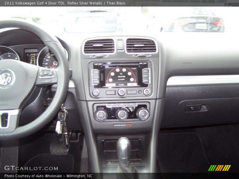 Reflex Silver Metallic / Titan Black 2011 Volkswagen Golf 4 Door TDI