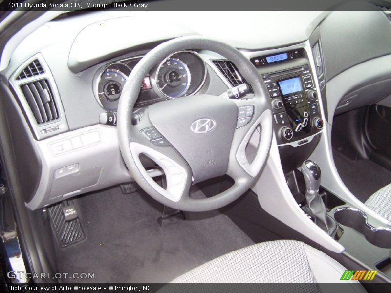 Midnight Black / Gray 2011 Hyundai Sonata GLS