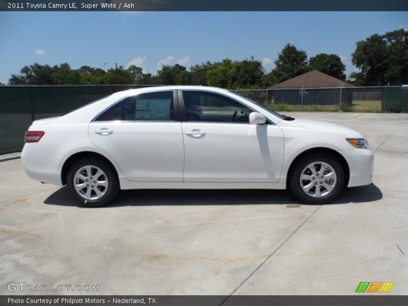 Super White / Ash 2011 Toyota Camry LE