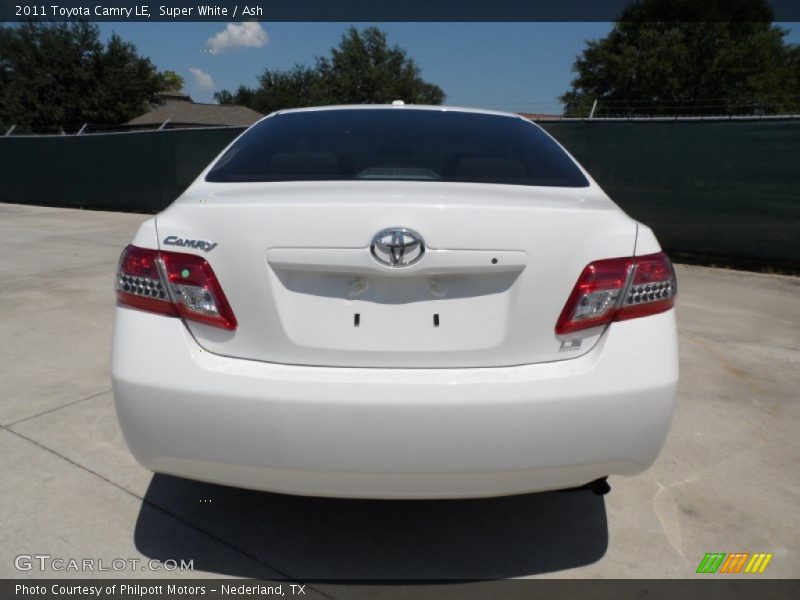 Super White / Ash 2011 Toyota Camry LE
