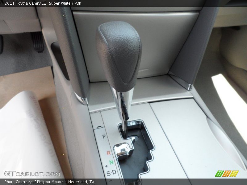 Super White / Ash 2011 Toyota Camry LE