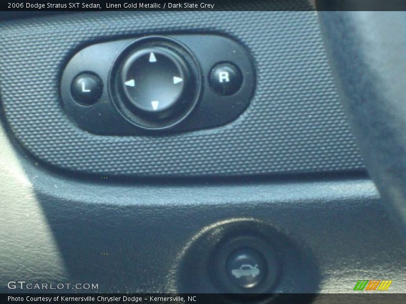 Linen Gold Metallic / Dark Slate Grey 2006 Dodge Stratus SXT Sedan