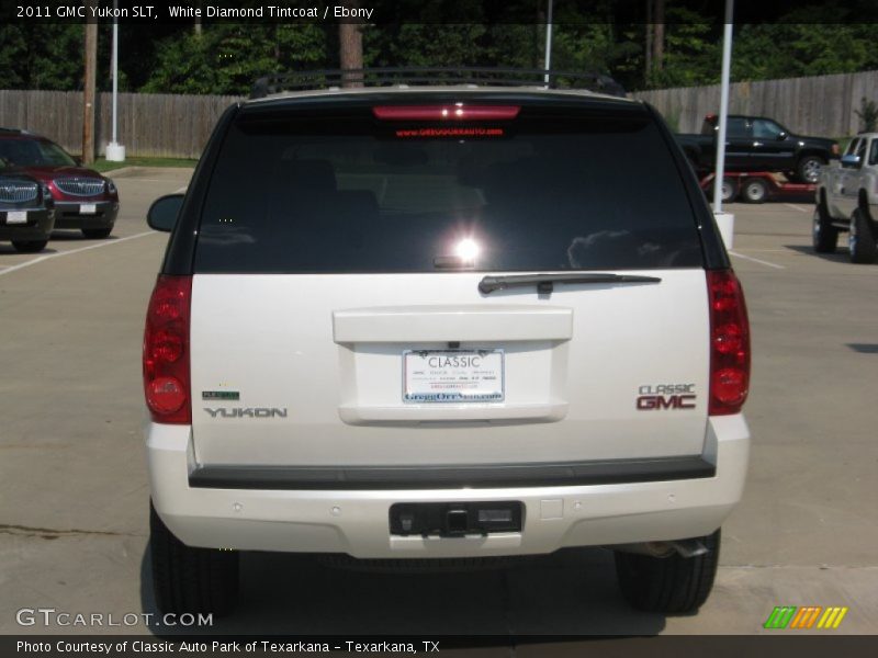 White Diamond Tintcoat / Ebony 2011 GMC Yukon SLT