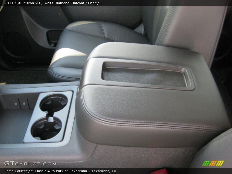 White Diamond Tintcoat / Ebony 2011 GMC Yukon SLT