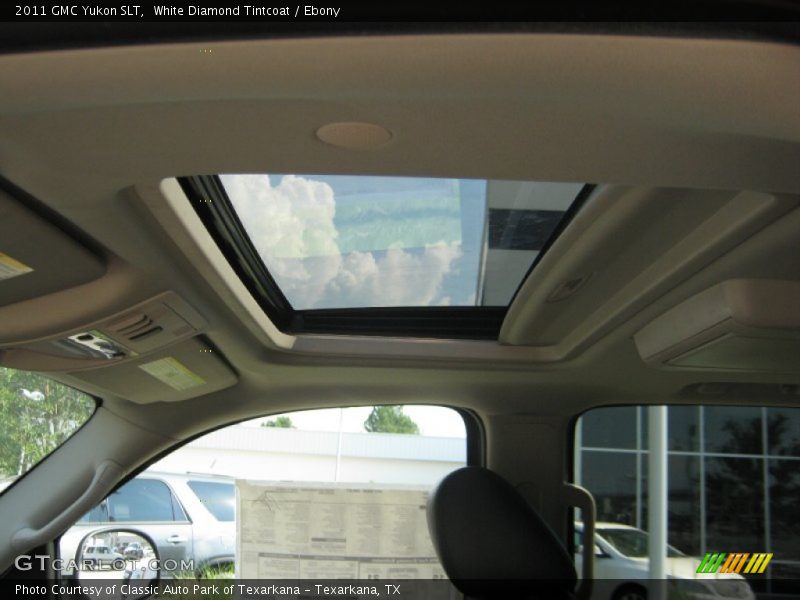 White Diamond Tintcoat / Ebony 2011 GMC Yukon SLT