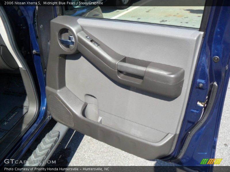 Midnight Blue Pearl / Steel/Graphite 2006 Nissan Xterra S
