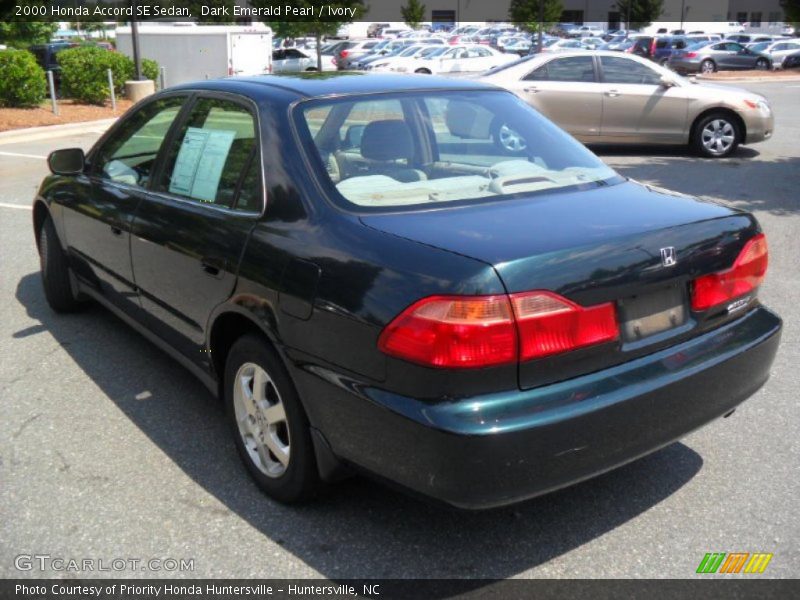 Dark Emerald Pearl / Ivory 2000 Honda Accord SE Sedan